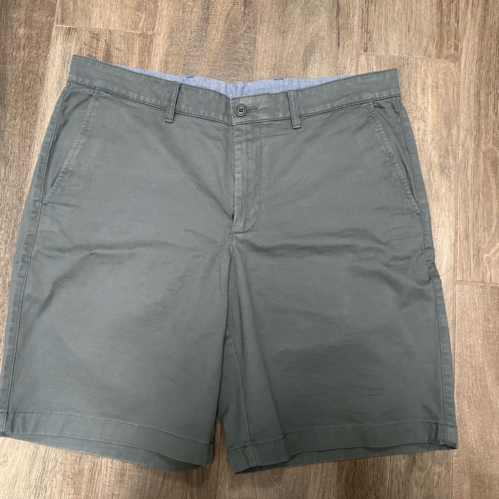 Men’s LLBean shorts